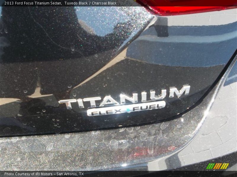 Tuxedo Black / Charcoal Black 2013 Ford Focus Titanium Sedan