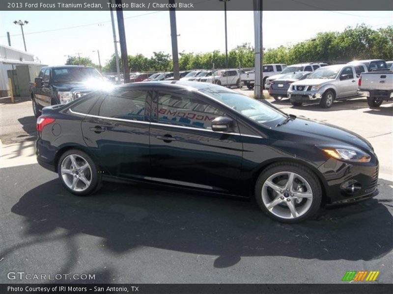 Tuxedo Black / Charcoal Black 2013 Ford Focus Titanium Sedan