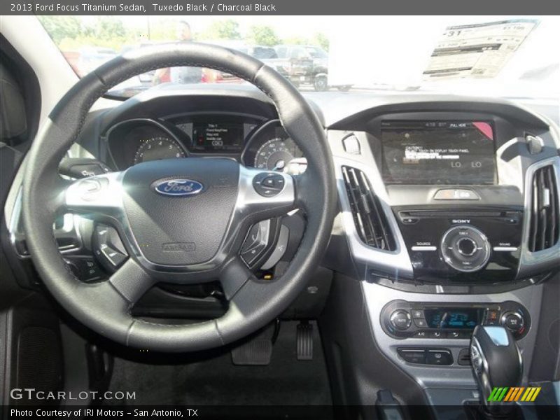 Tuxedo Black / Charcoal Black 2013 Ford Focus Titanium Sedan