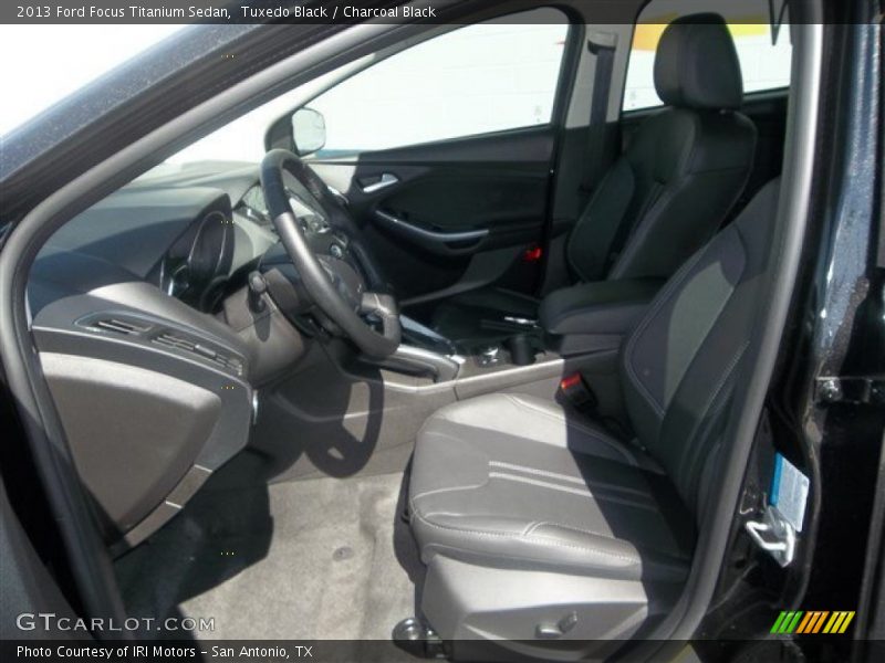 Tuxedo Black / Charcoal Black 2013 Ford Focus Titanium Sedan
