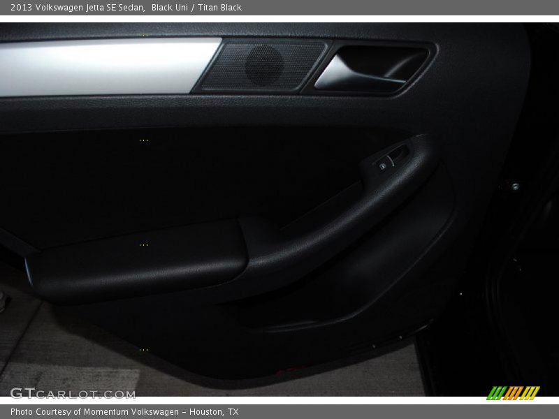Black Uni / Titan Black 2013 Volkswagen Jetta SE Sedan