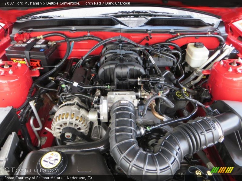 Torch Red / Dark Charcoal 2007 Ford Mustang V6 Deluxe Convertible