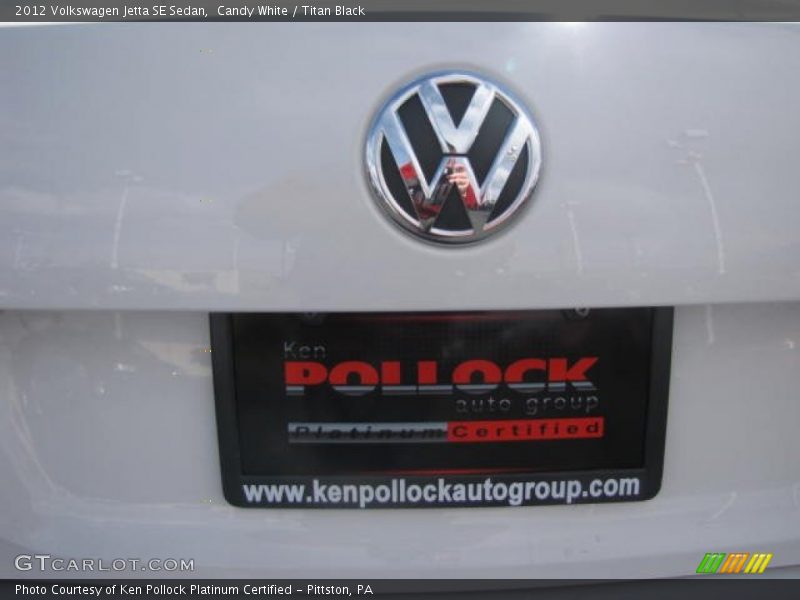 Candy White / Titan Black 2012 Volkswagen Jetta SE Sedan