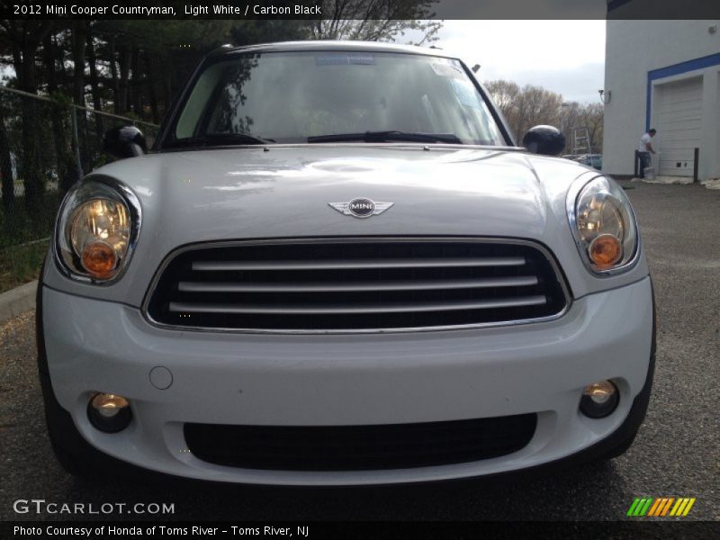 Light White / Carbon Black 2012 Mini Cooper Countryman
