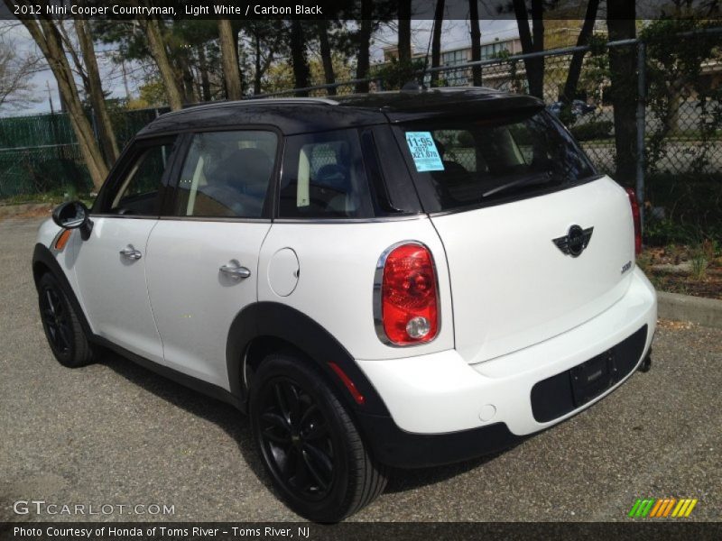 Light White / Carbon Black 2012 Mini Cooper Countryman