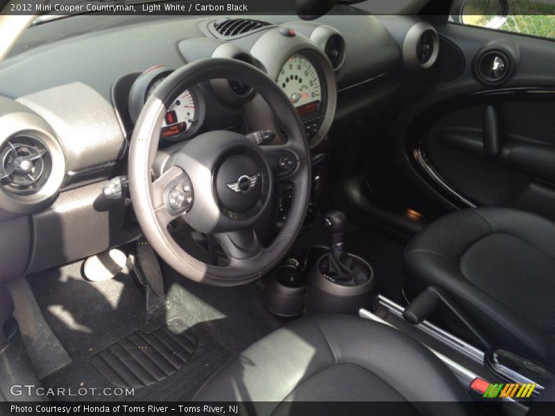 Light White / Carbon Black 2012 Mini Cooper Countryman