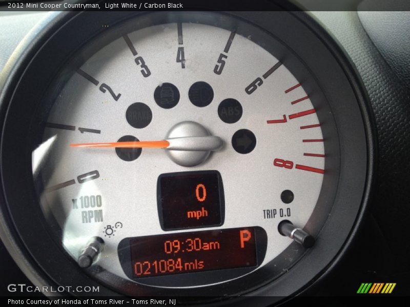 Light White / Carbon Black 2012 Mini Cooper Countryman