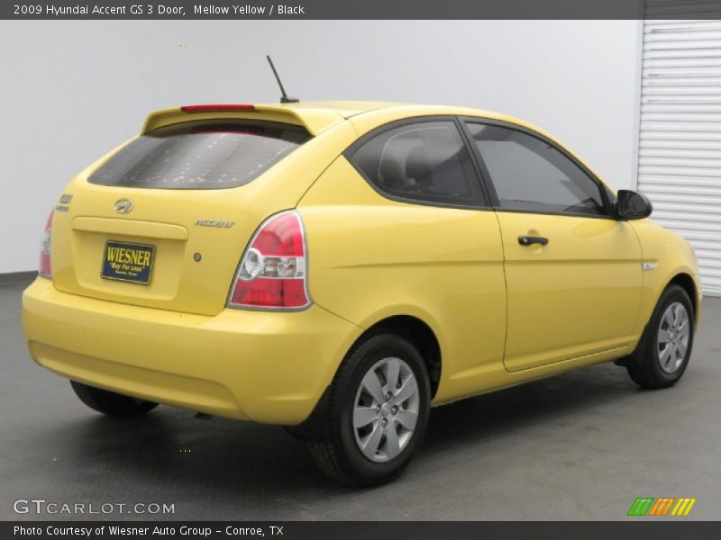 Mellow Yellow / Black 2009 Hyundai Accent GS 3 Door