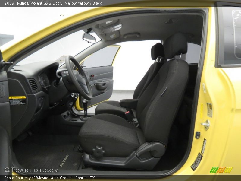 Mellow Yellow / Black 2009 Hyundai Accent GS 3 Door
