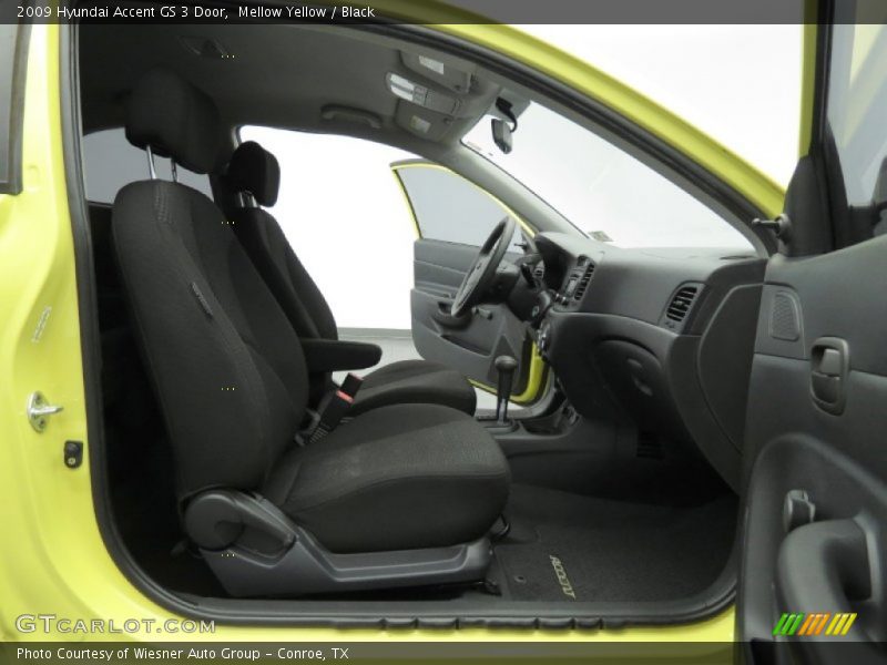 Mellow Yellow / Black 2009 Hyundai Accent GS 3 Door