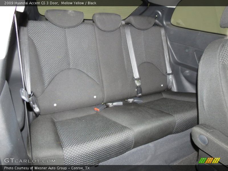 Rear Seat of 2009 Accent GS 3 Door