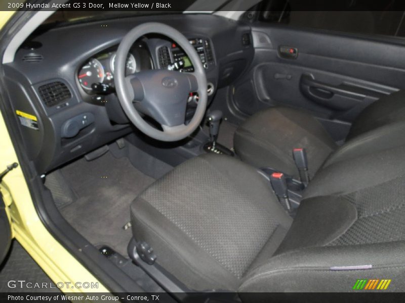 Black Interior - 2009 Accent GS 3 Door 