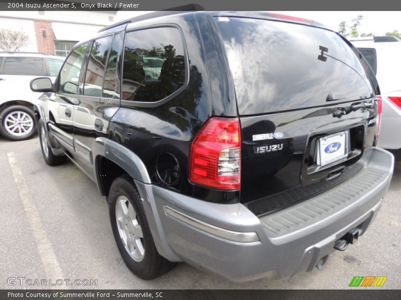 Onyx Black / Pewter 2004 Isuzu Ascender S