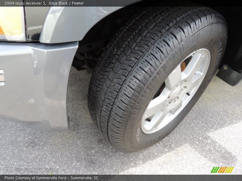 Onyx Black / Pewter 2004 Isuzu Ascender S