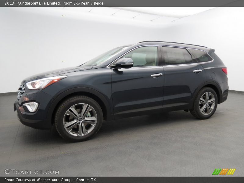 Front 3/4 View of 2013 Santa Fe Limited