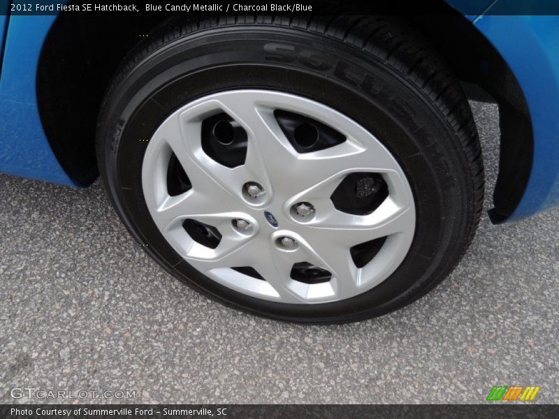 Blue Candy Metallic / Charcoal Black/Blue 2012 Ford Fiesta SE Hatchback