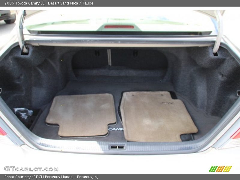 Desert Sand Mica / Taupe 2006 Toyota Camry LE