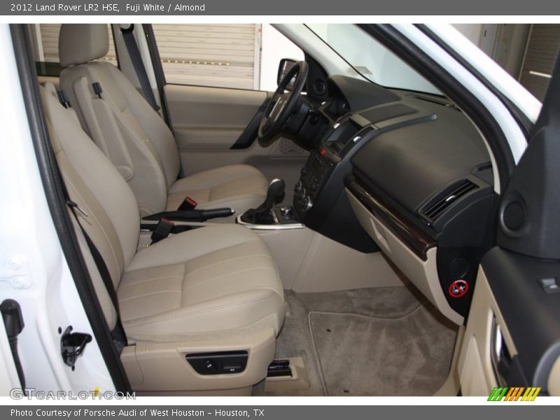 Fuji White / Almond 2012 Land Rover LR2 HSE