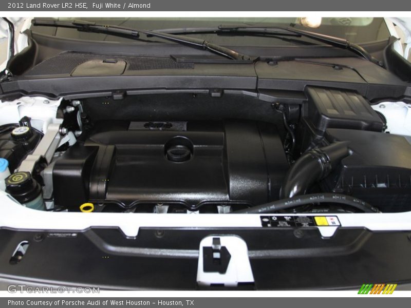 Fuji White / Almond 2012 Land Rover LR2 HSE