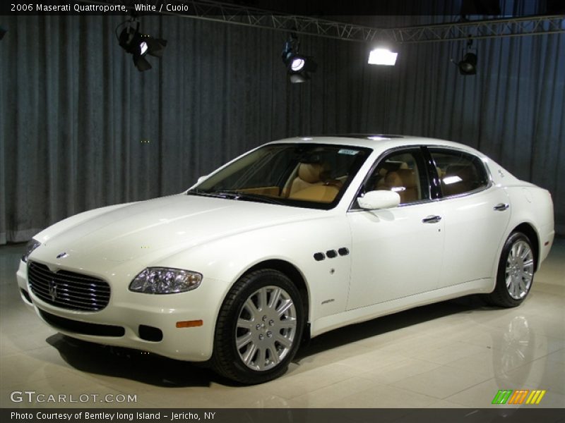 White / Cuoio 2006 Maserati Quattroporte