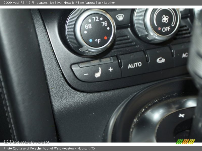 Controls of 2009 R8 4.2 FSI quattro