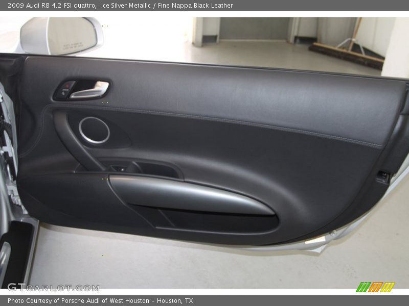 Door Panel of 2009 R8 4.2 FSI quattro