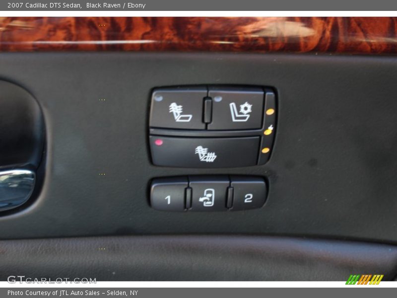 Black Raven / Ebony 2007 Cadillac DTS Sedan