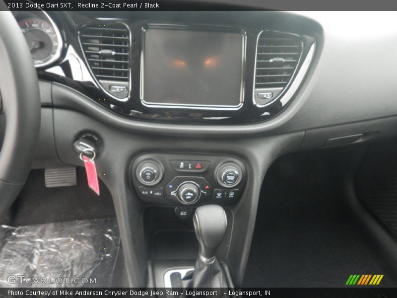 Redline 2-Coat Pearl / Black 2013 Dodge Dart SXT