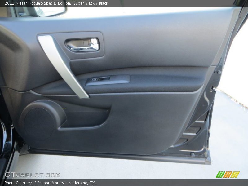 Super Black / Black 2012 Nissan Rogue S Special Edition