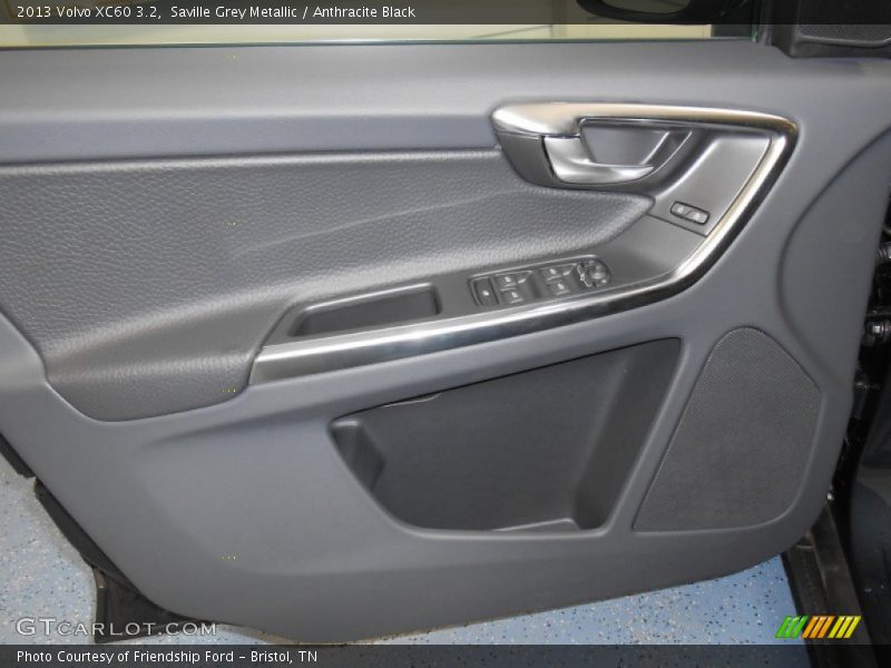 Saville Grey Metallic / Anthracite Black 2013 Volvo XC60 3.2