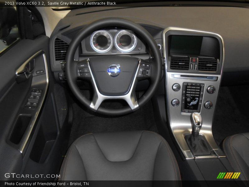 Saville Grey Metallic / Anthracite Black 2013 Volvo XC60 3.2
