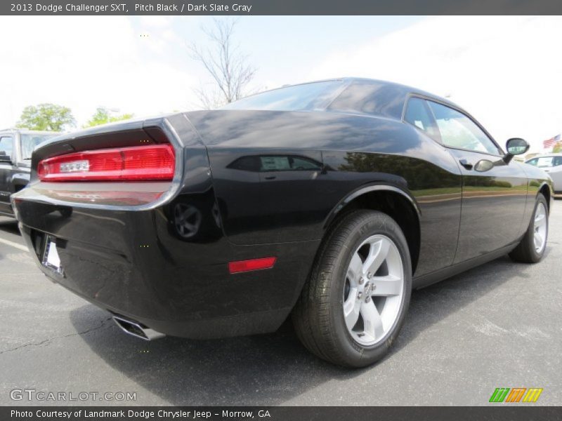 Pitch Black / Dark Slate Gray 2013 Dodge Challenger SXT