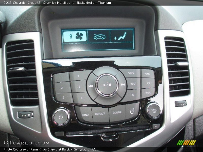 Silver Ice Metallic / Jet Black/Medium Titanium 2013 Chevrolet Cruze LS