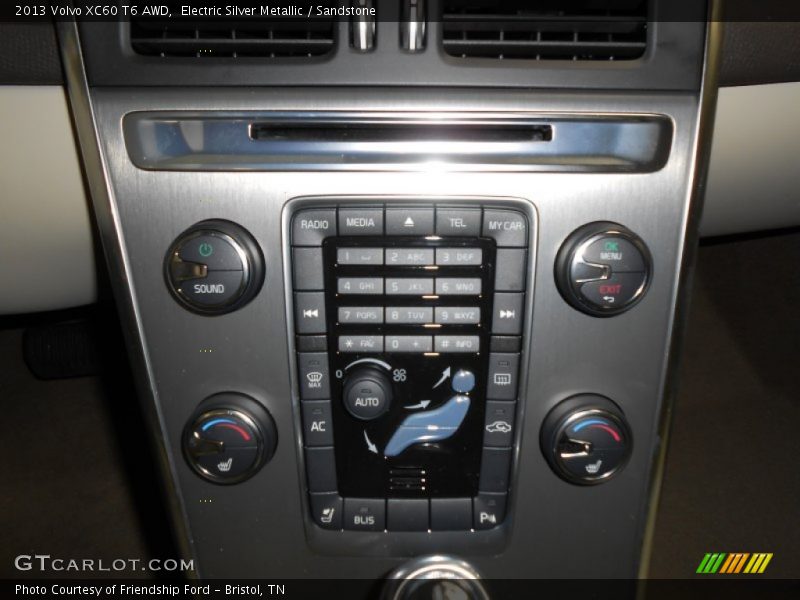 Electric Silver Metallic / Sandstone 2013 Volvo XC60 T6 AWD