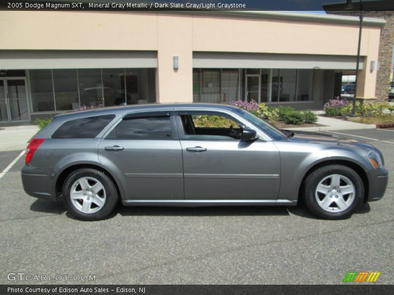 Mineral Gray Metallic / Dark Slate Gray/Light Graystone 2005 Dodge Magnum SXT