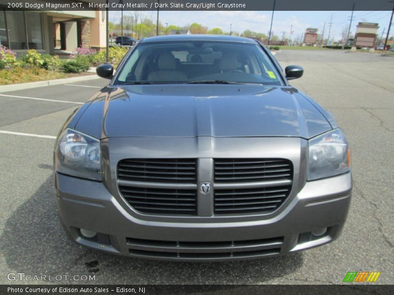 Mineral Gray Metallic / Dark Slate Gray/Light Graystone 2005 Dodge Magnum SXT