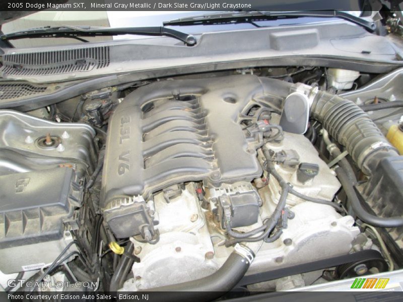  2005 Magnum SXT Engine - 3.5 Liter SOHC 24-Valve V6