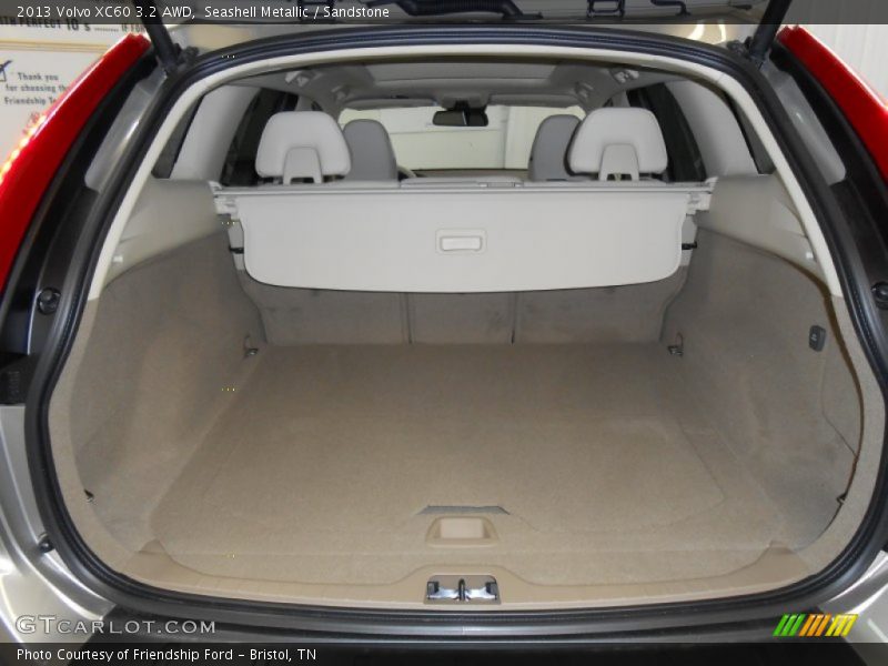  2013 XC60 3.2 AWD Trunk