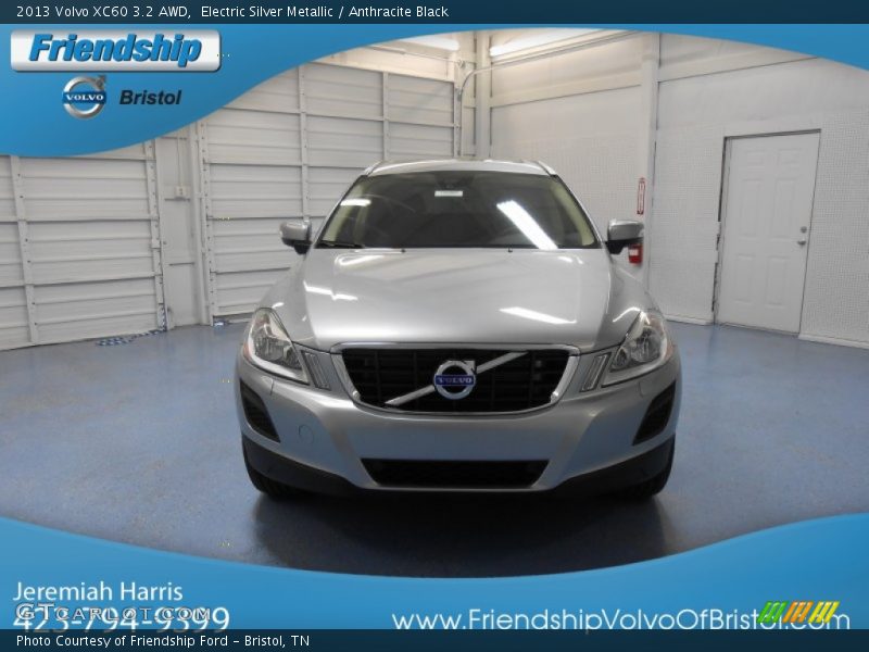 Electric Silver Metallic / Anthracite Black 2013 Volvo XC60 3.2 AWD
