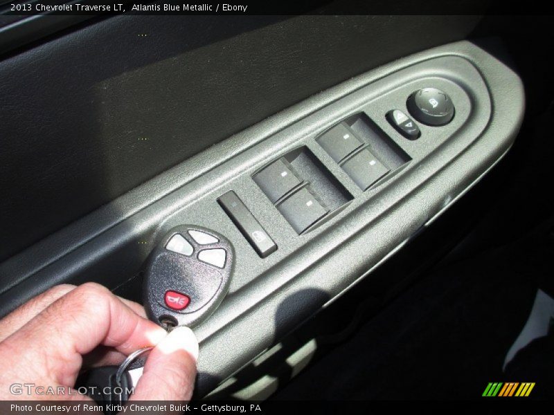 Atlantis Blue Metallic / Ebony 2013 Chevrolet Traverse LT