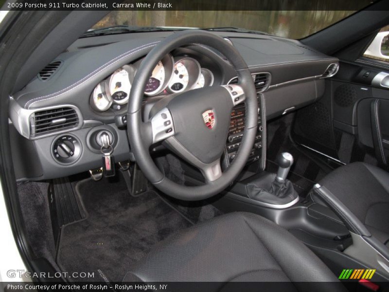 Dashboard of 2009 911 Turbo Cabriolet