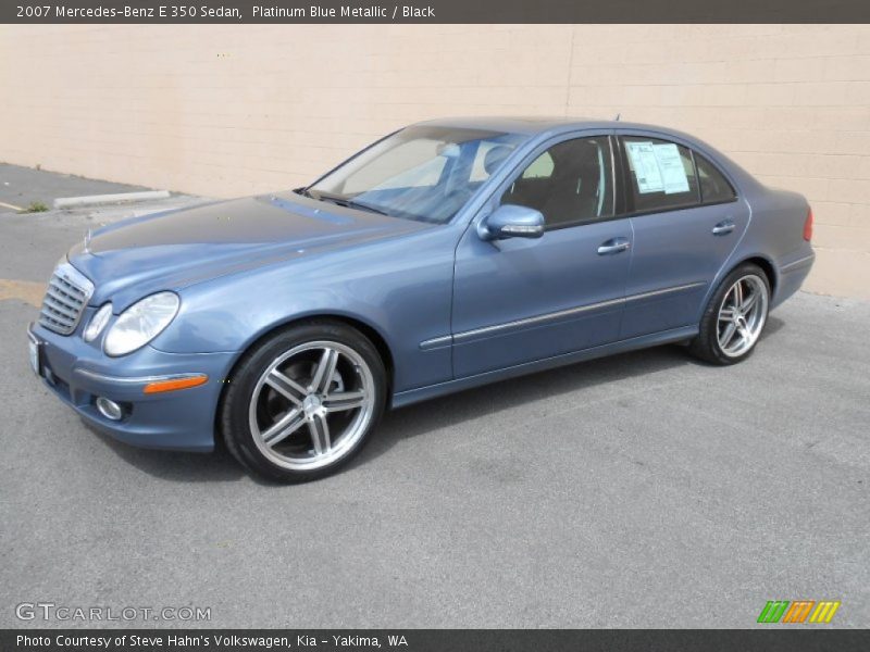 Front 3/4 View of 2007 E 350 Sedan