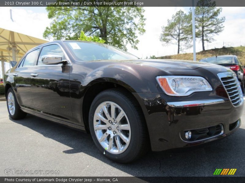 Front 3/4 View of 2013 300 C