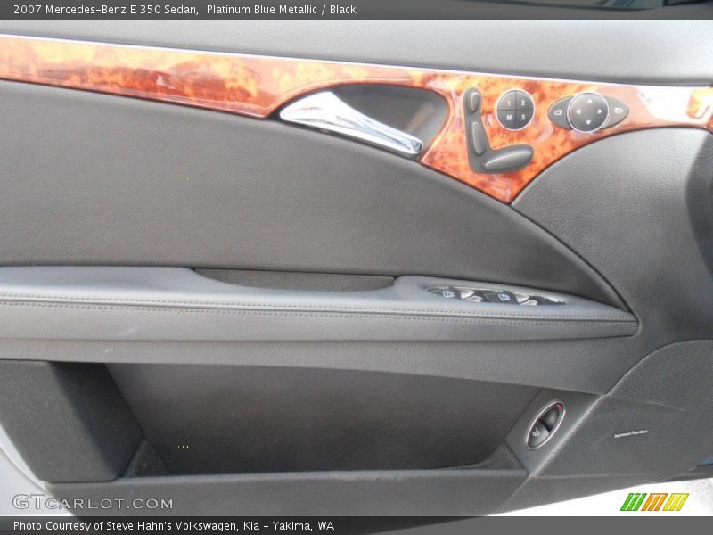 Door Panel of 2007 E 350 Sedan