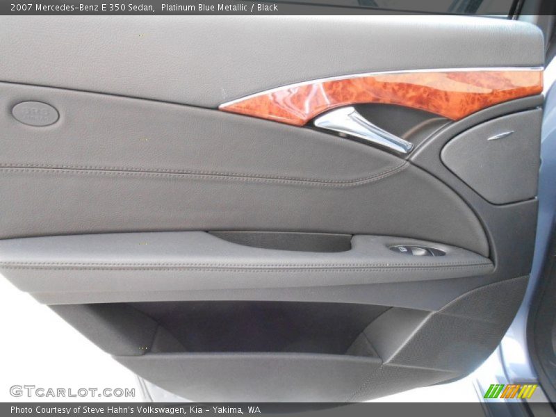 Door Panel of 2007 E 350 Sedan