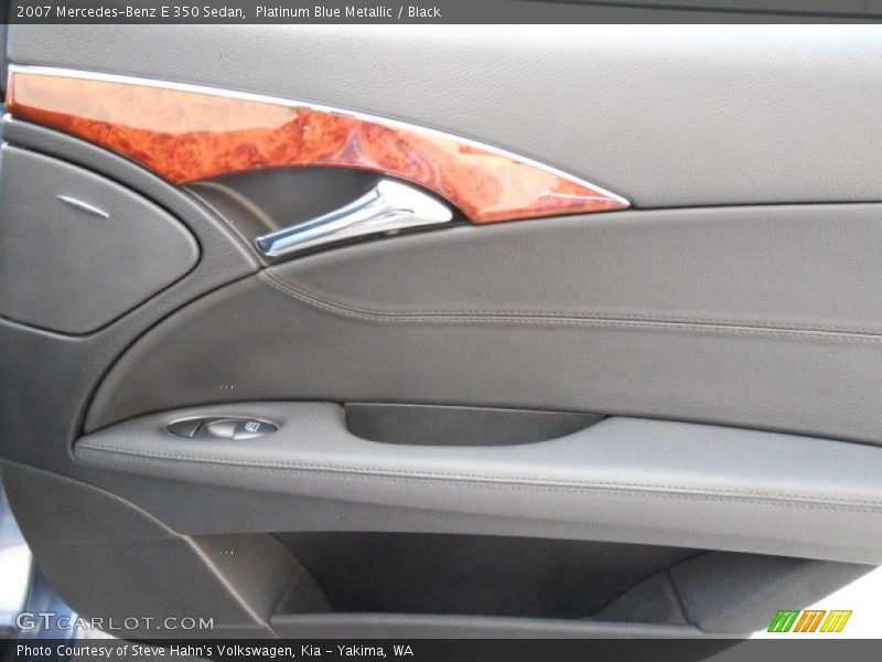 Door Panel of 2007 E 350 Sedan