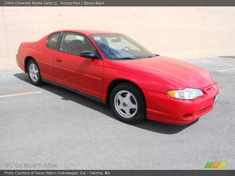 Victory Red / Ebony Black 2004 Chevrolet Monte Carlo LS