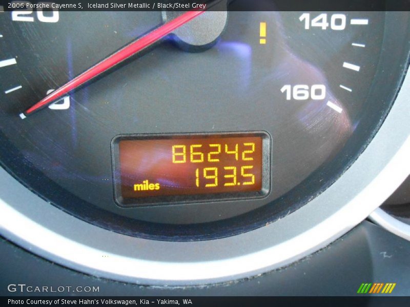 Iceland Silver Metallic / Black/Steel Grey 2006 Porsche Cayenne S