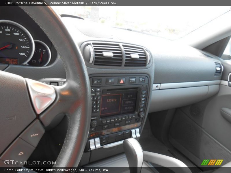 Iceland Silver Metallic / Black/Steel Grey 2006 Porsche Cayenne S