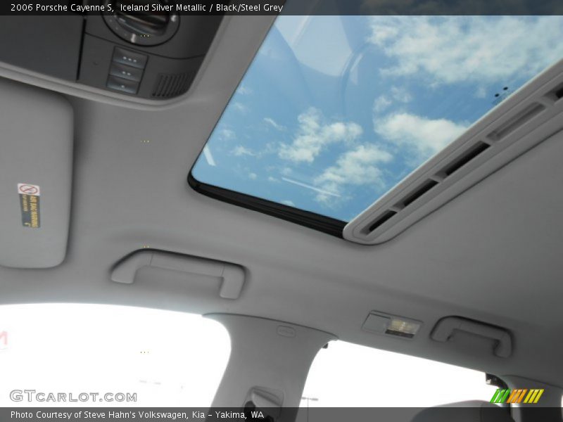 Iceland Silver Metallic / Black/Steel Grey 2006 Porsche Cayenne S